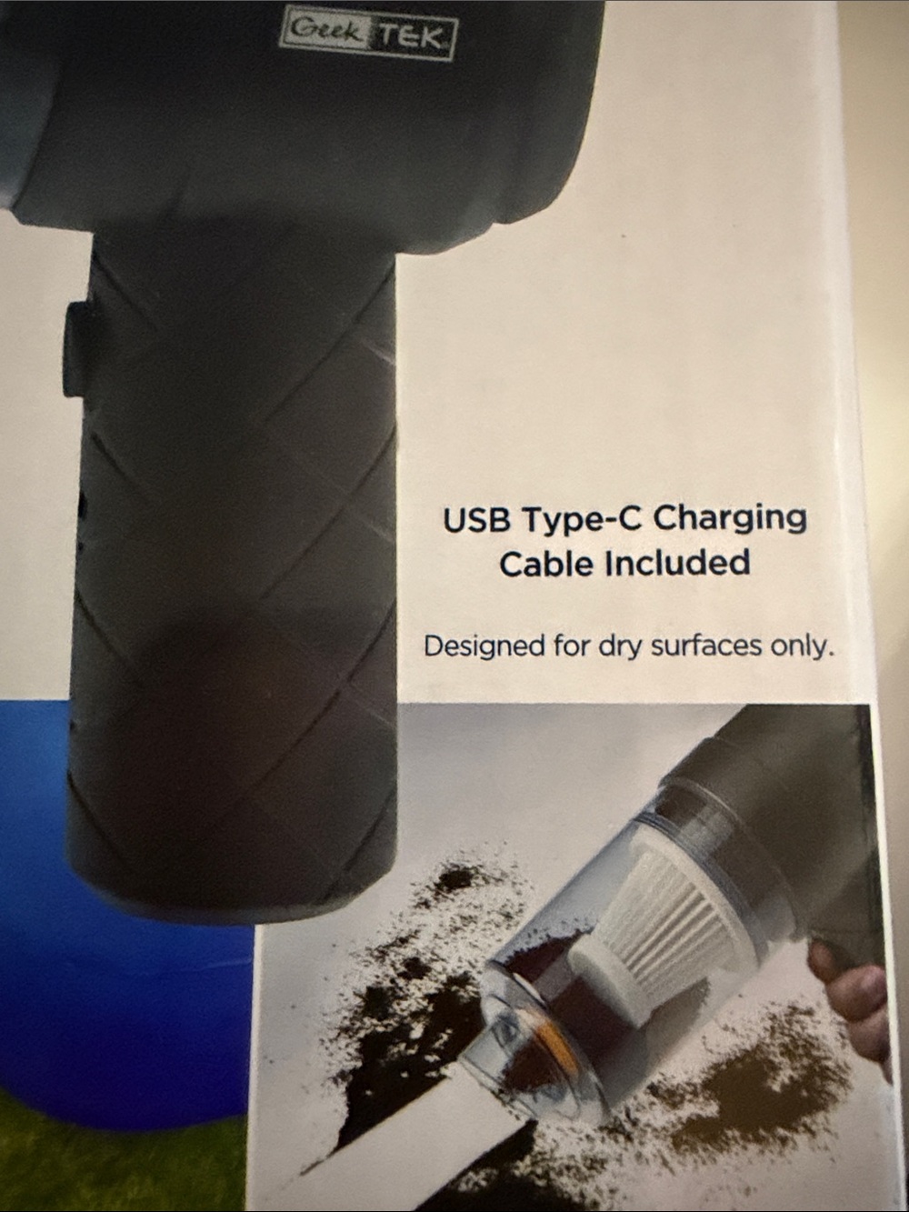 Handheld Vacuum - Picture 6 of 6